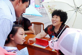 我縣舉辦大型廣場教育咨詢服務暨改革發展成果展示活動，搭建家校社共育新平臺